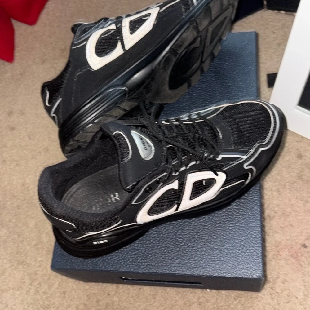 Dior Men's Black Sneakers - Picture 8 of 8